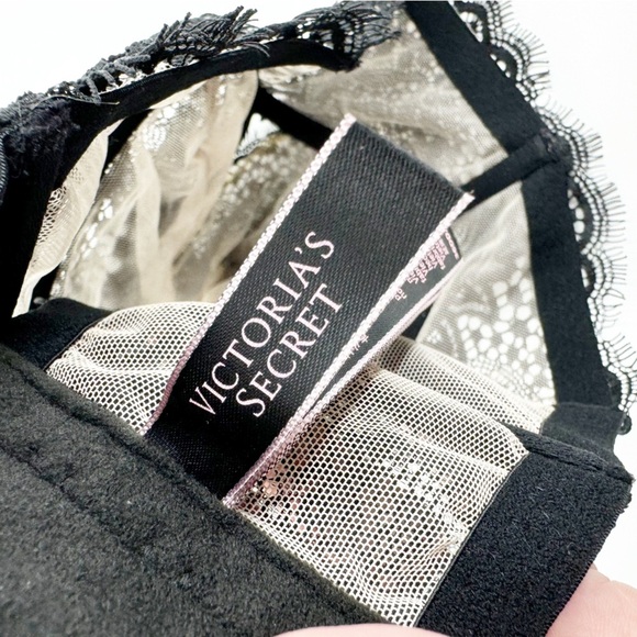 ✅ Victoria's Secret Plunge Lace Halter Long Line Bra Set SIZE 36DD BLACK - Picture 3 of 10